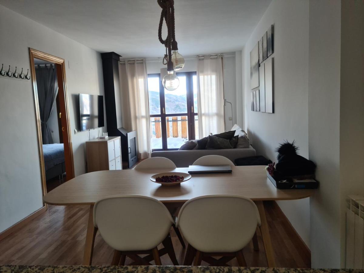 Apartmán Tuhogarencerler Taquilla Parking En Pistas Exteriér fotografie