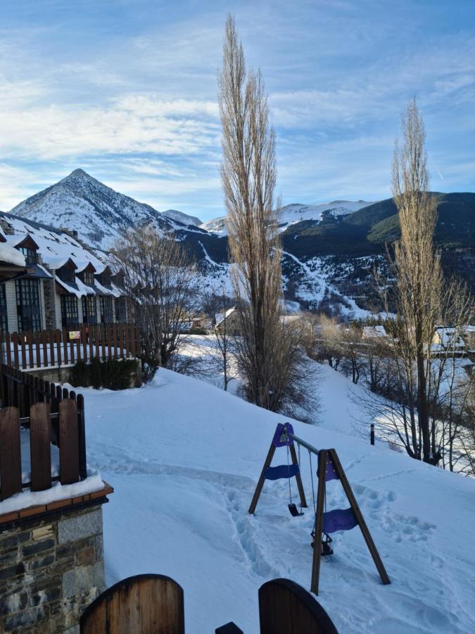 Apartmán Tuhogarencerler Taquilla Parking En Pistas Exteriér fotografie